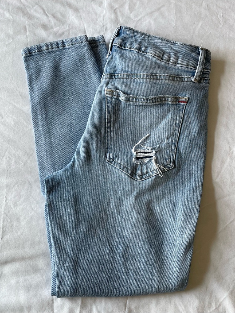 Maurices High Rise Mom Jeans 6 Short